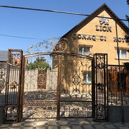 Hotel Lion Almatî Exterior foto