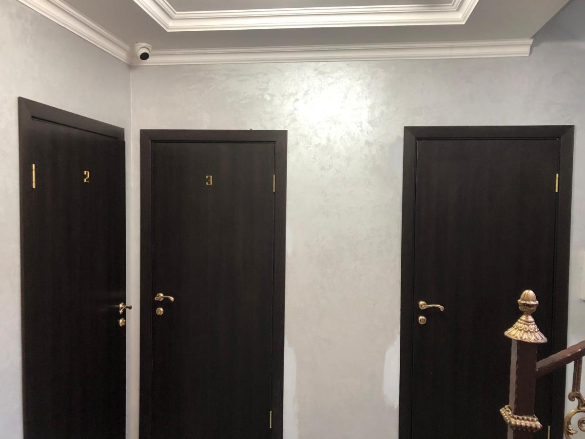 Hotel Lion Almatî Exterior foto