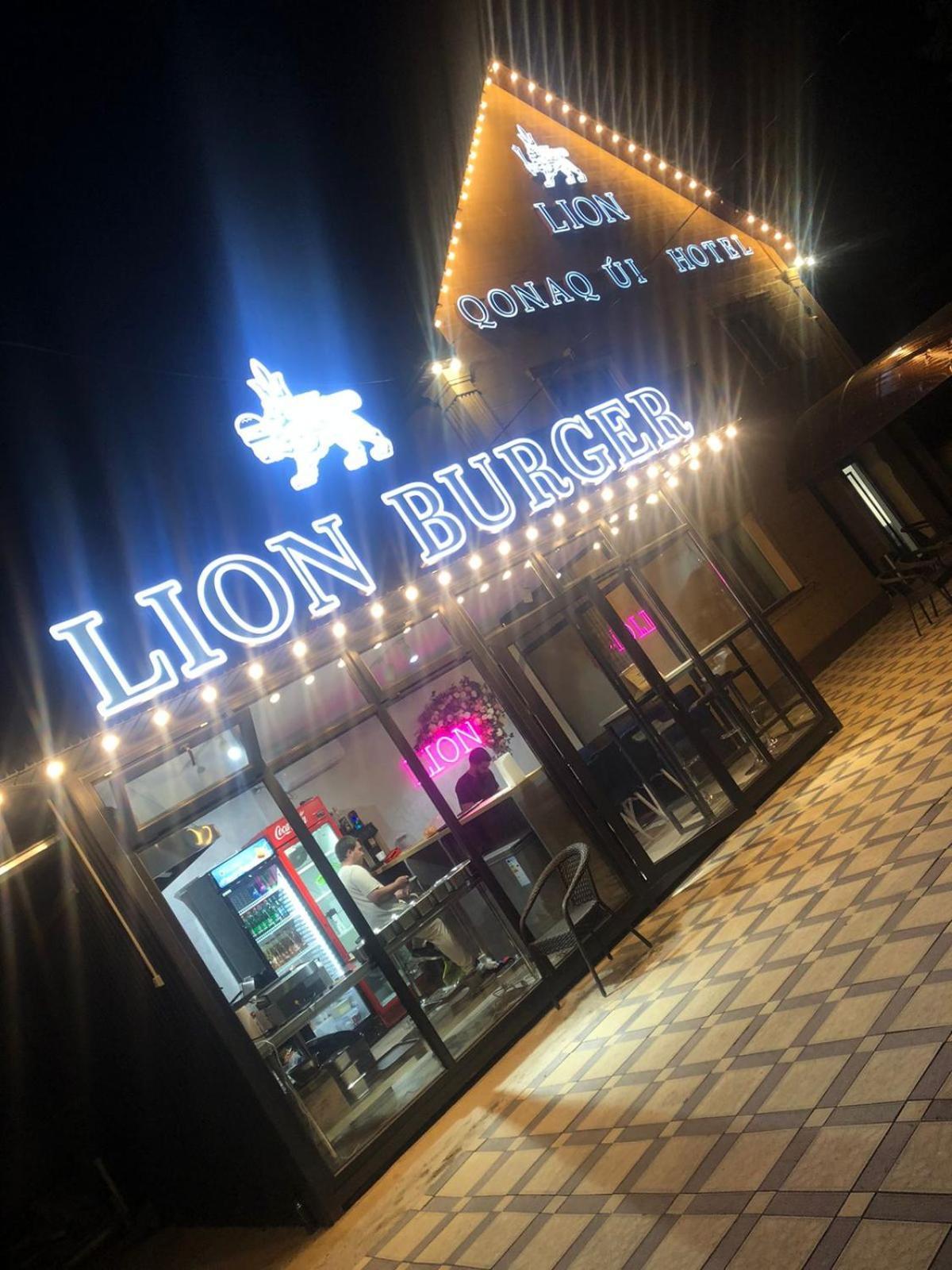 Hotel Lion Almatî Exterior foto